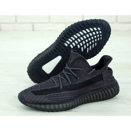 Кроссовки Adidas YEEZY BOOST 350 V2 Black Кроссовки Adidas YEEZY BOOST 350 V2 Black